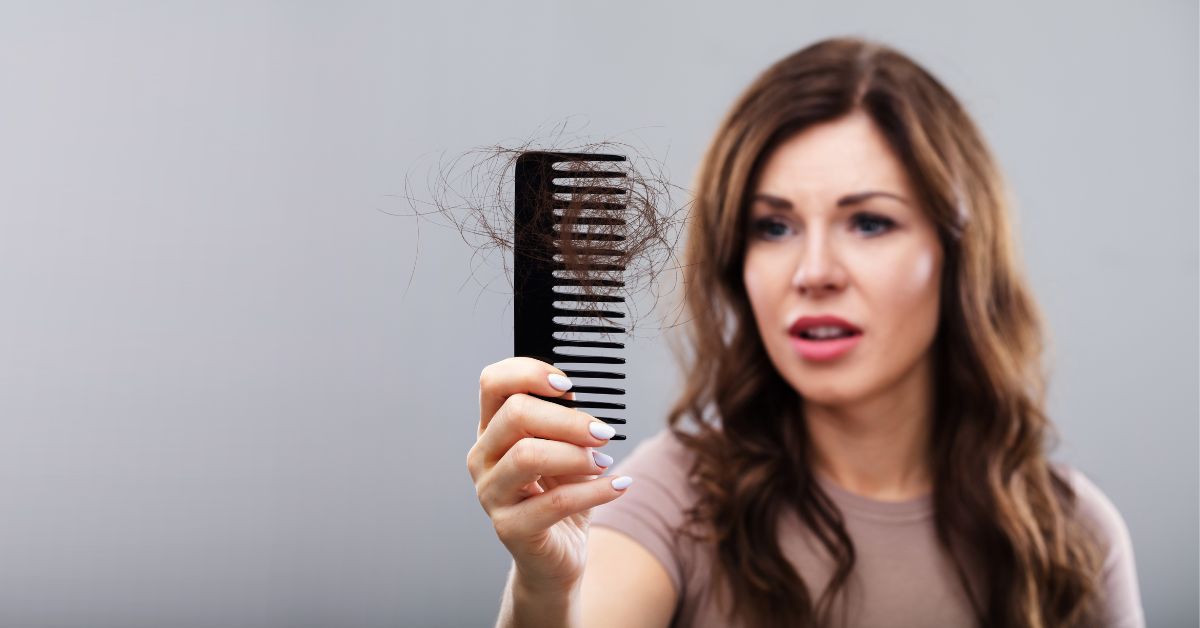 Zašto se javlja opadanje kose u leto?